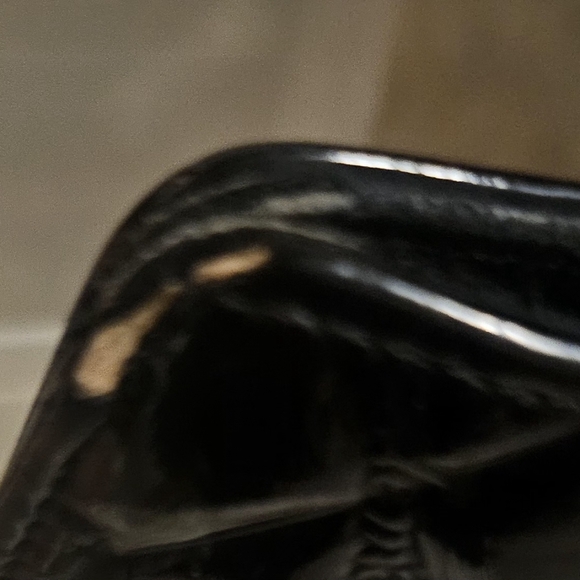 AUTHENTIC lucky charm CHANEL long bifold wallet w/authentication hologram - Picture 6 of 7